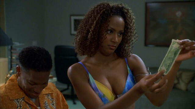 Kim Porter sexy, Gabrielle Union sexy, Susan Dalian sexy, Tamala Jones sexy, Julie Benz sexy - The Brothers (2001)