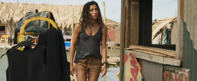 Tania Raymonde sexy - Deep Blue Sea 3 (2020)