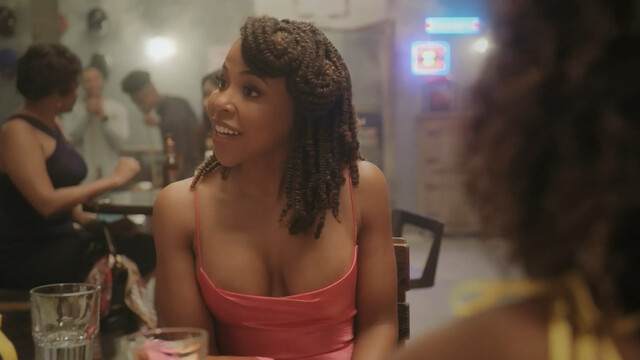 Khaneshia 'KJ' Smith sexy, Novi Brown sexy - Sistas s01e01 (2019)