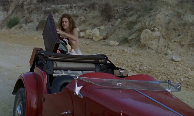 Allison Smith nude, Hedy Burress nude - Los anos barbaros (1998)