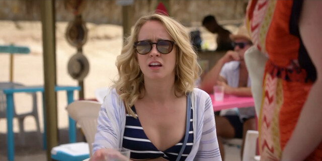 Anna Camp sexy, Sarah Burns sexy, Heather Graham sexy - Desperados (2020)