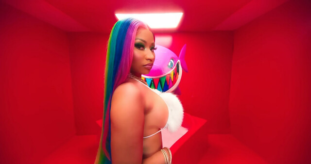 Nicki Minaj sexy - Trollz (2020)