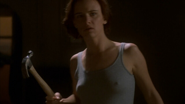 Juliette Lewis nude - The 4th Floor (1999)