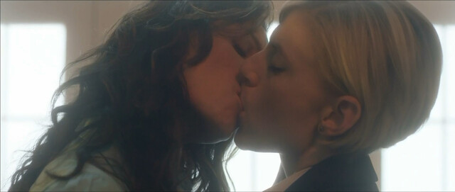 Melanie Brockmann Gaffney nude, Marem Hassler nude, Taylor Murphy-Sinclair sexy - Russian Doll (2016)