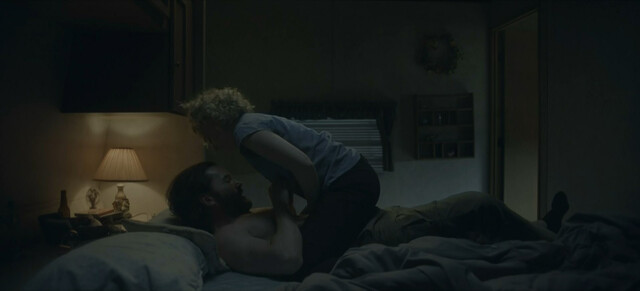 Julia Garner sexy - Ozark s03e06e08 (2020)