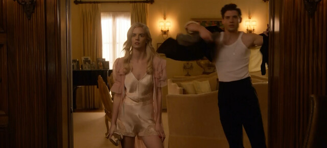 Samara Weaving sexy - Hollywood s01e03-07 (2020)