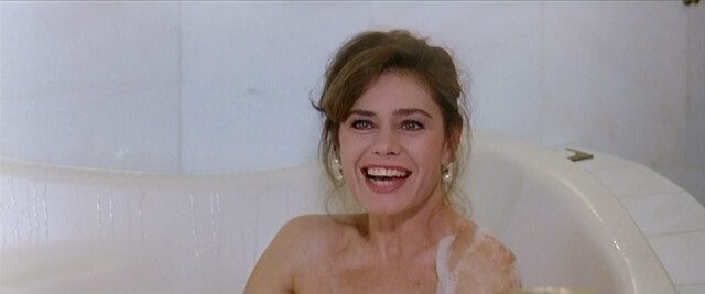 Corinne Clery nude, Gianina Facio sexy - Vacanze di Natale ’90 (1990)