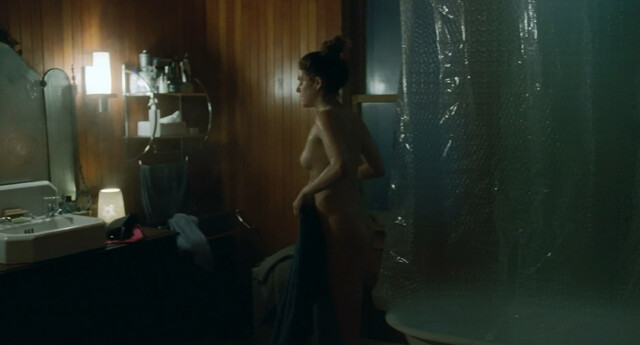 Riley Keough nude - The Lodge (2019)