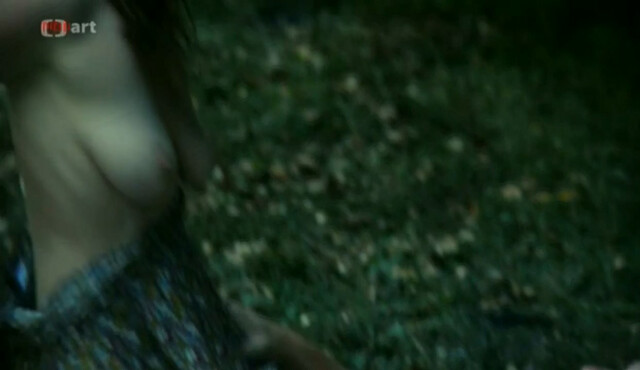 Vica Kerekes nude - Nesmrtelni s01e05 (2010)