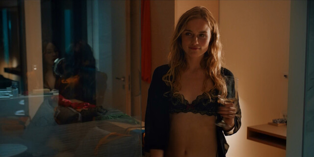 Daphne Wellens sexy, Julia Akkermans sexy, Karina Smulders nude - Women of the Night (Keizersvrouwen) s01e05-06 (2019)