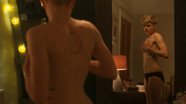 Mae Martin nude, Charlotte Ritchie sexy - Feel Good s01e01-05 (2020)