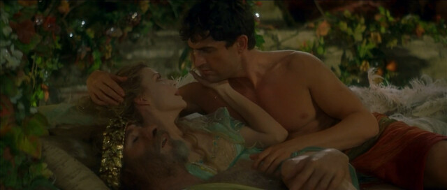 Anna Friel sexy, Calista Flockhart sexy - A Midsummer Night's Dream (1999)