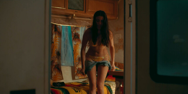 Barbara Lopez nude - Unstoppable (Desenfrenadas) s01e08-09 (2020)
