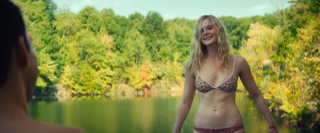 Elle Fanning sexy - All the Bright Places (2020)