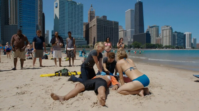 Kate Smith sexy - Chicago Fire s04e02 (2015)