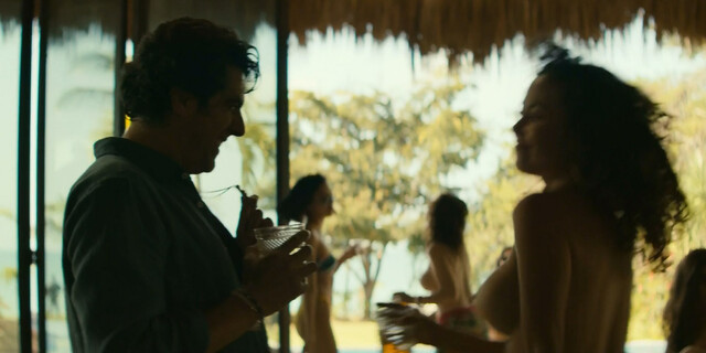 Camila Puerto sexy, Alejandra Guilmant sexy - Narcos Mexico s02e03 (2020)