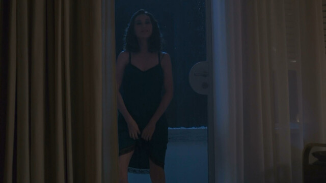 Hanna Alstrom nude, Carice van Houten sexy - The Glass Room (Skleneny pokoj) (2019)