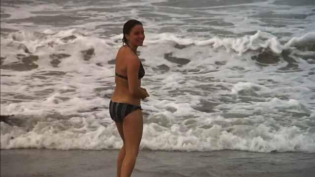 Kathleen Quinlan sexy, Louise Golding nude - Lifeguard (1976)