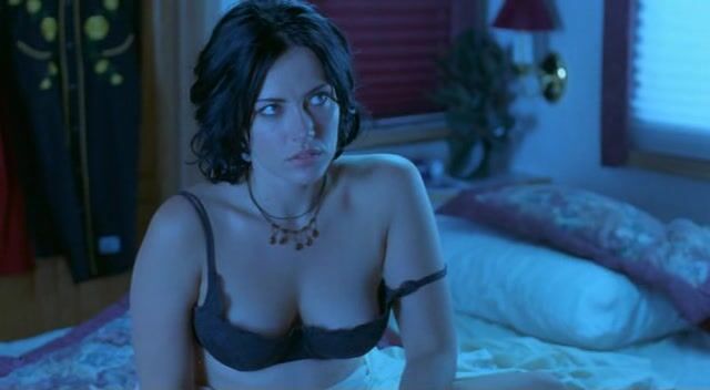 Dagmara Dominczyk nude - Tough Luck (2003)