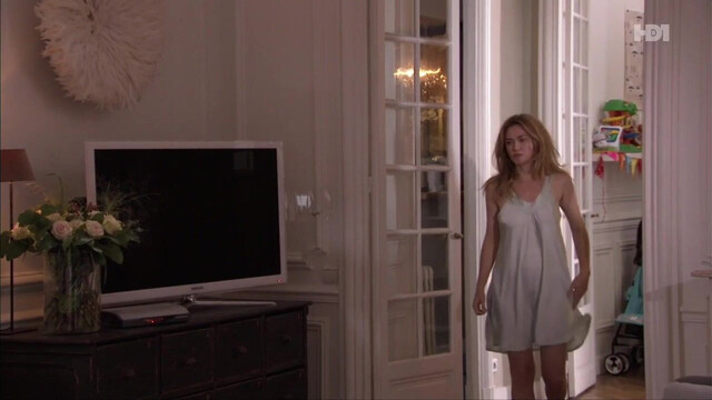 Marine Delterme nude - Alice Nevers s10e03 (2012)