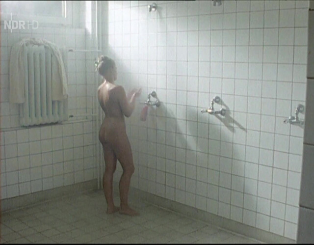 Sophie Schutt nude - Tatort e363 (1997)