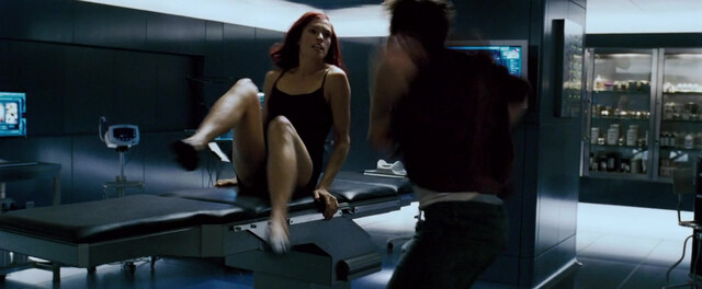 Famke Janssen sexy - X-Men: The Last Stand (2006)