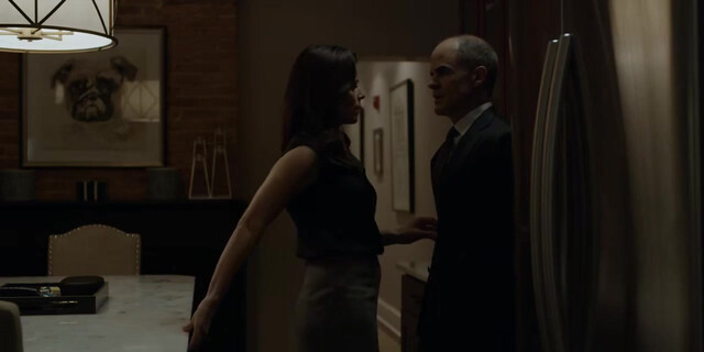 Neve Campbell sexy - House of Cards (2017)