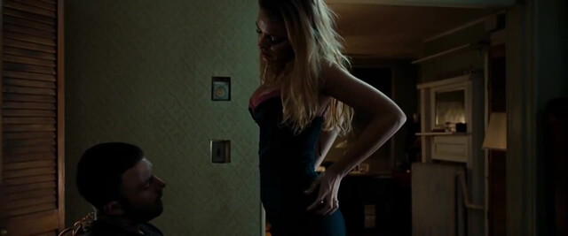 Blake Lively sexy - The Town (2010)