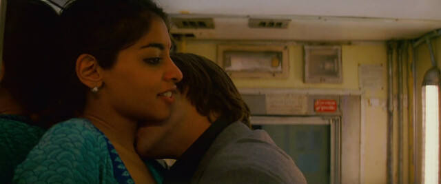 Amara Karan sexy - The Darjeeling Limited (2007)