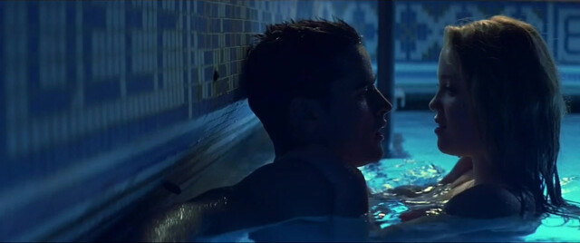 Erika Christensen sexy, Shiri Appleby sexy - Swimfan (2002)