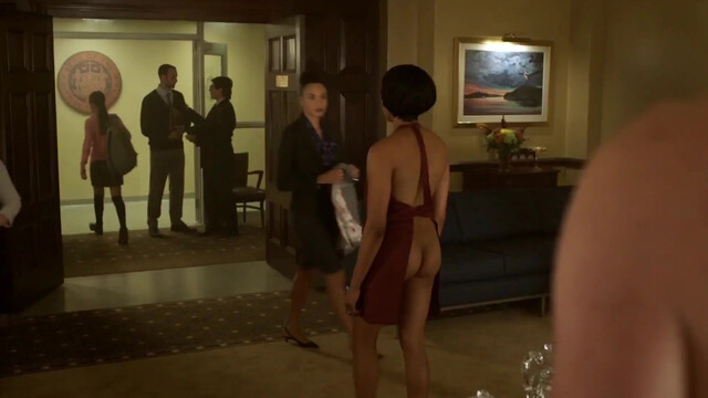 Raven Dauda nude - Falling Water s02e03 (2017)