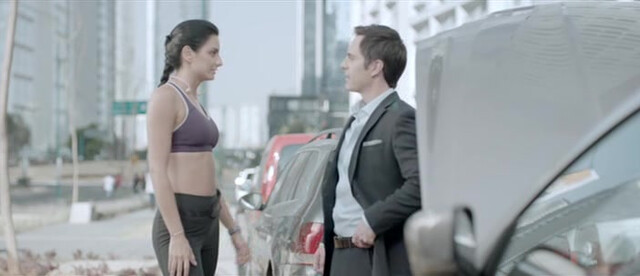 Alejandra Guilmant sexy,  Aislinn Derbez sexy - A la mala (2015)