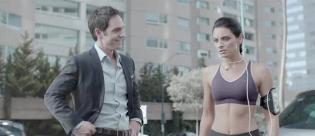 Alejandra Guilmant sexy,  Aislinn Derbez sexy - A la mala (2015)