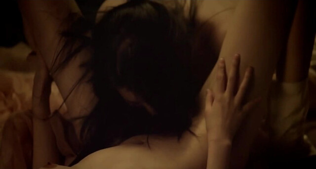 Lim Ji-yeon nude, Lee Yoo-young nude - The Treacherous (2016)