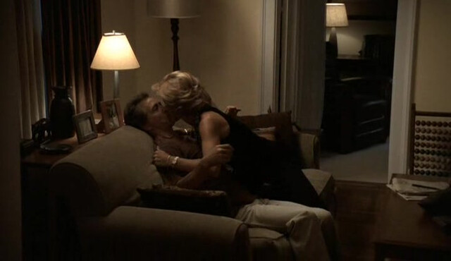 Edie Falco nude - The Sopranos s05e06 (2004)