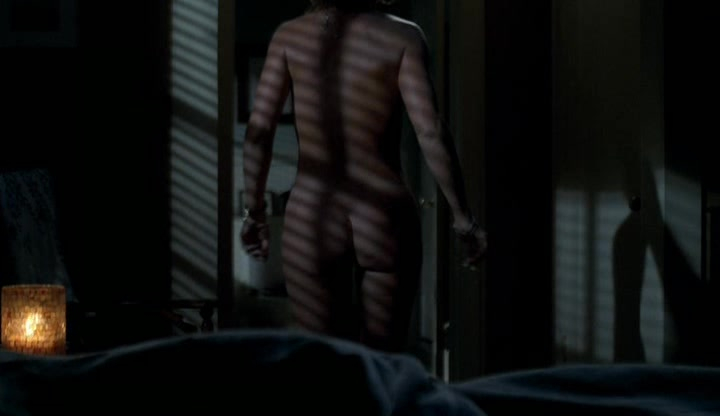 Edie Falco nude - The Sopranos s05e06 (2004)