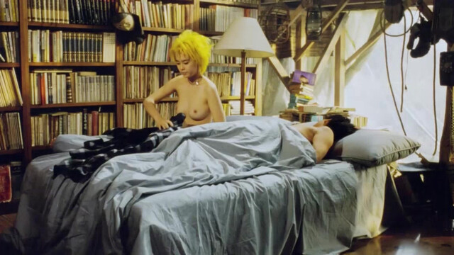 Lee Jae-eun nude, Ki-Yeon Kim nude - Yellow hair (1999)