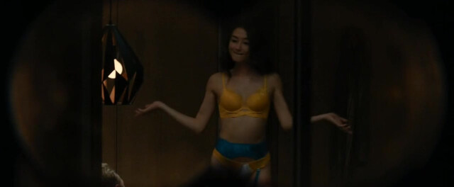 Sydney Sweeney nude, Natasha Liu Bordizzo nude  - The Voyeurs (2021)