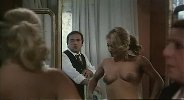 Maria Salerno nude - El erótico enmascarado (1980)