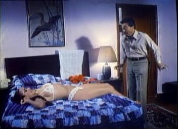 Maria Cardinal nude, Jacaranda Alfaro sexy, Rosario Escobar nude - En un motel nadie duerme (1989)