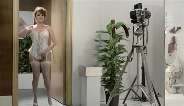 Adriana Vega nude, Fedra Lorente nude - Four Women and a Mess (1985)