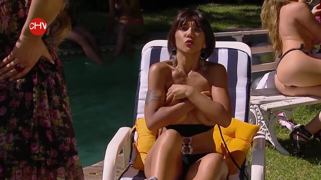 Noelia Arias nude - Infiltradas s01e54 (2011)