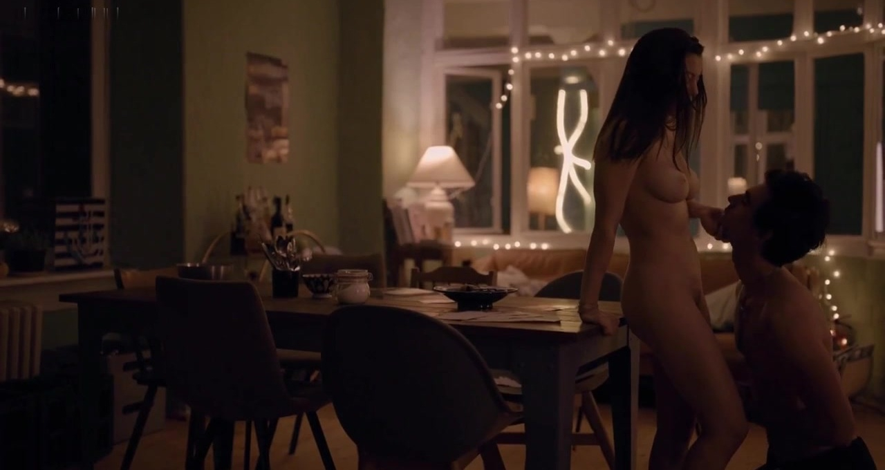 Vivien Konig nude, Mareike Zwahr nude, etc. - Even Closer: Hautnah s01e01-06 (2021)