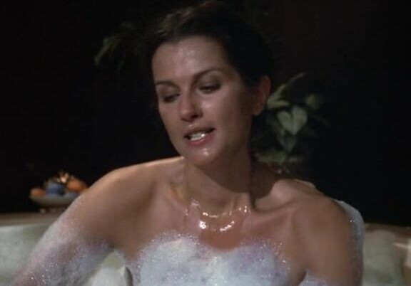 Veronica Hamel sexy - Hill Street Blues s01e04 (1981)