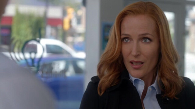 Gillian Anderson sexy - The X-Files s10e03 (2016)