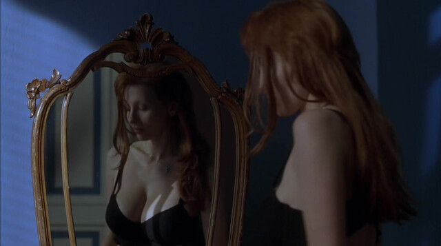 Victoria Smirnova nude - The Foreigner (2003)