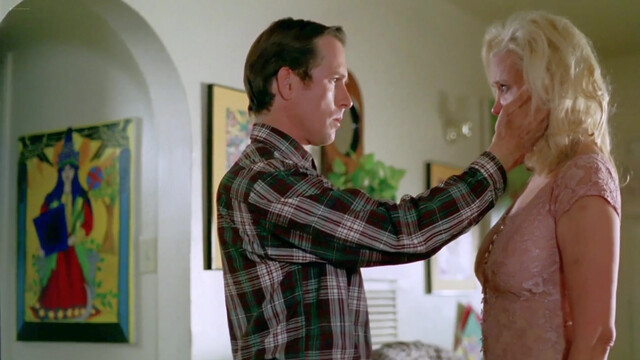 Dara Tomanovich nude, Sally Kirkland nude - Amnesia (1997)