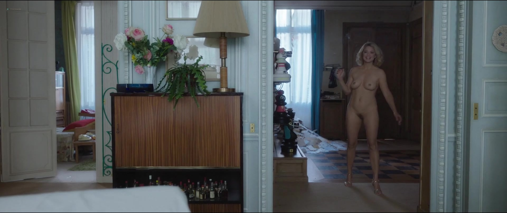 Virginie Efira nude - En attendant Bojangles (2021)