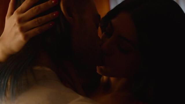 Emeraude Toubia sexy - Shadowhunters s01e03 (2016)