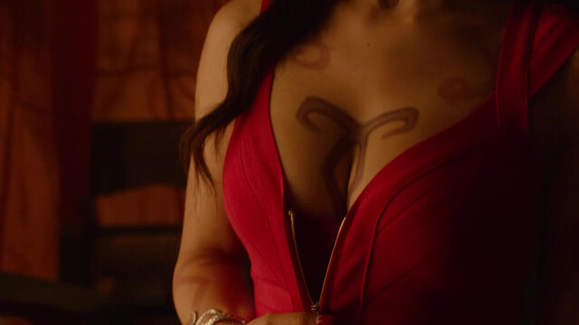 Emeraude Toubia sexy - Shadowhunters s01e03 (2016)